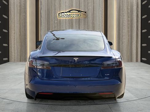 Used 2021 Tesla Model S Plaid image 7