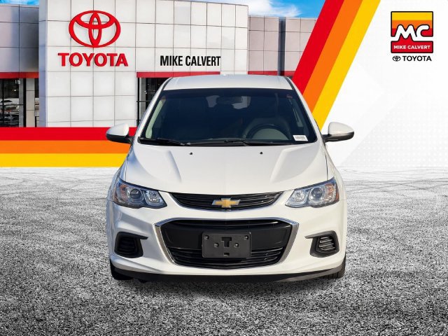 Used 2017 Chevrolet Sonic Premier FWD image 2
