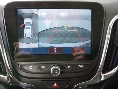Used 2018 Chevrolet Equinox Premier FWD image 20
