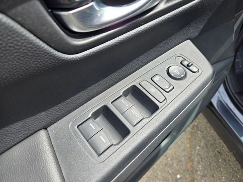 Used 2025 Honda CR-V Sport image 14