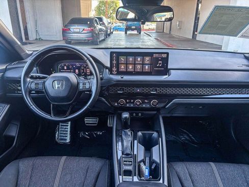 Used 2023 Honda Accord Sport image 15