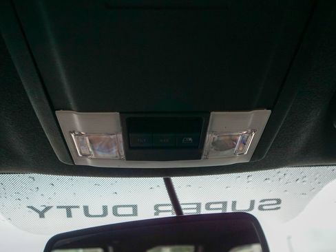 Used 2012 Ford F250 King Ranch w/ King Ranch w/Chrome Pkg image 34