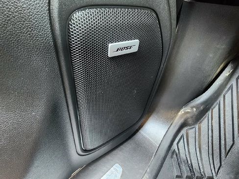 Used 2020 Chevrolet Silverado 1500 LTZ AWD/4WD image 11