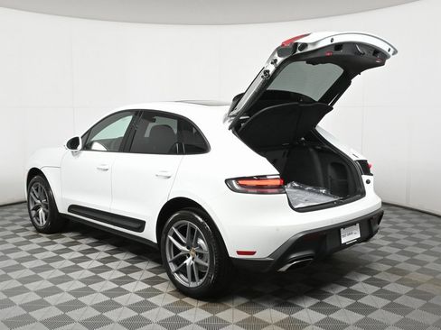 Certified 2025 Porsche Macan image 26