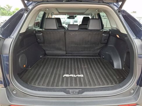 Used 2021 Toyota RAV4 Limited AWD/4WD image 30
