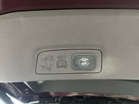 Used 2016 Lincoln MKC Select w/ Select Plus Package AWD/4WD image 20