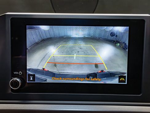 Used 2024 Toyota Tacoma TRD Off-Road image 18