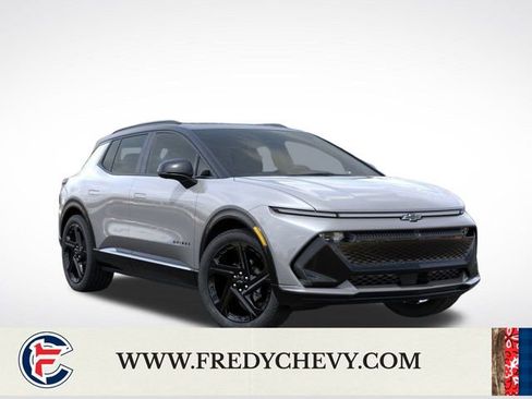 New 2026 Chevrolet Equinox EV RS image 7