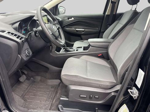 Used 2018 Ford Escape SE w/ SE Sync 3 Package image 9