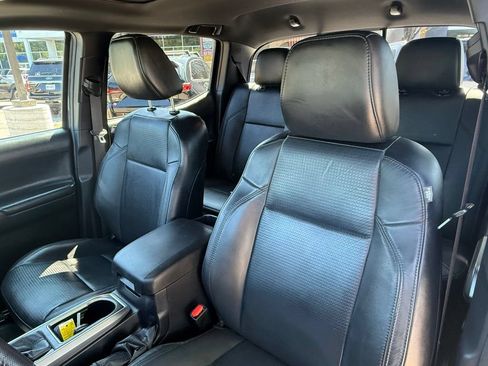 Used 2021 Toyota Tacoma Limited w/ Nightshade Package AWD/4WD image 29