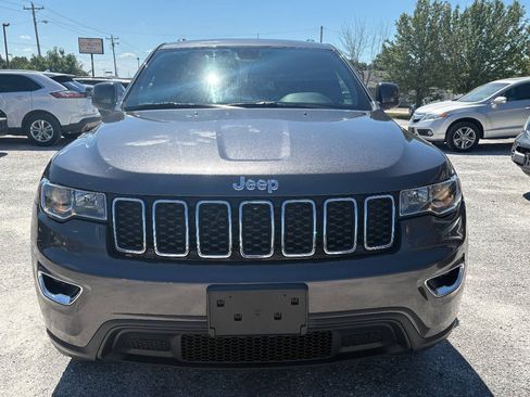 Used 2017 Jeep Grand Cherokee Laredo w/ Quick Order Package 23E AWD/4WD image 25