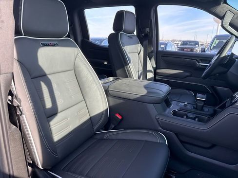 New 2026 GMC Sierra 1500 AT4X AWD/4WD image 39