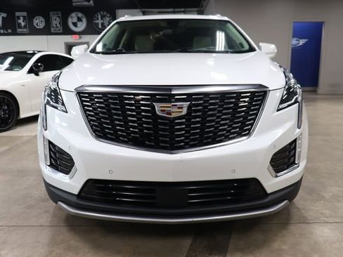 Used 2023 Cadillac XT5 Premium Luxury w/ Technology Package AWD/4WD image 8