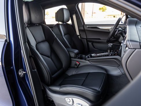 New 2026 Porsche Macan Turbo image 46