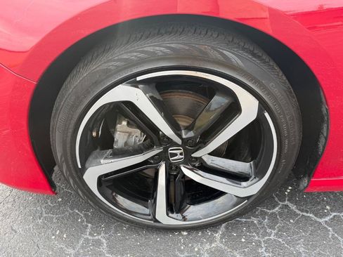 Used 2018 Honda Accord Sport image 19