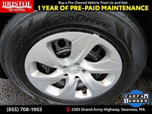 Used 2021 Toyota RAV4 LE image 12