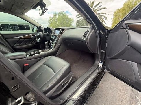 Used 2018 INFINITI Q50 Luxe RWD image 10