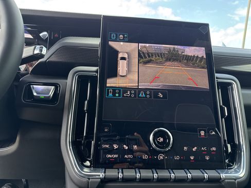 New 2026 GMC Yukon XL Elevation w/ Elevation Premium Package image 25