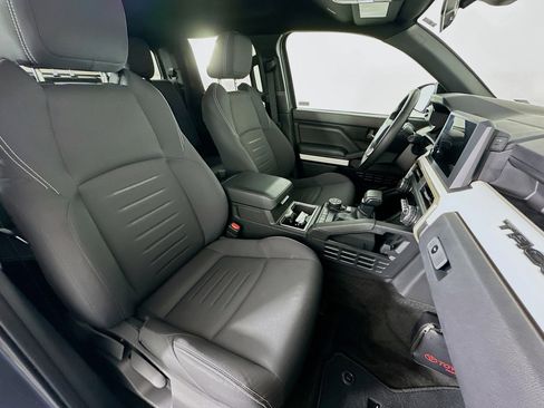 Used 2024 Toyota Tacoma TRD Off-Road image 30