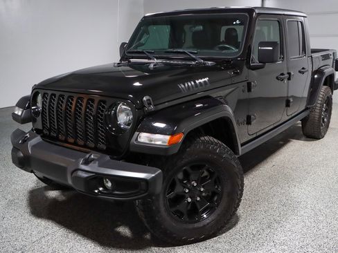 Used 2021 Jeep Gladiator Sport image 30
