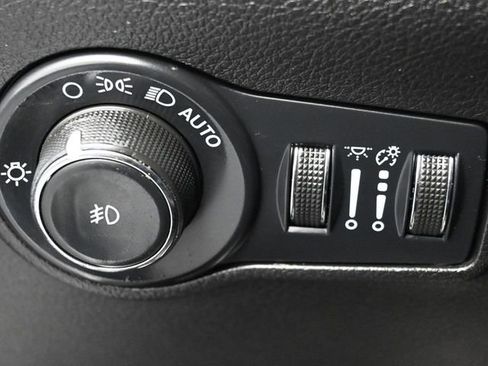 Used 2022 Jeep Compass Latitude w/ Convenience Group AWD/4WD image 26