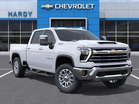 New 2026 Chevrolet Silverado 2500 LTZ w/ LTZ Convenience Package AWD/4WD image 7