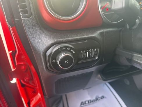 Used 2021 Jeep Wrangler Unlimited Rubicon image 16