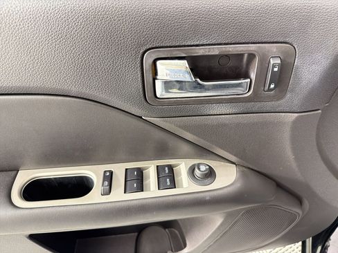 Used 2012 Ford Fusion SEL image 18