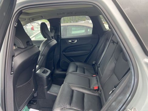 Used 2024 Volvo XC60 T8 Ultimate w/ Climate Package AWD/4WD image 8
