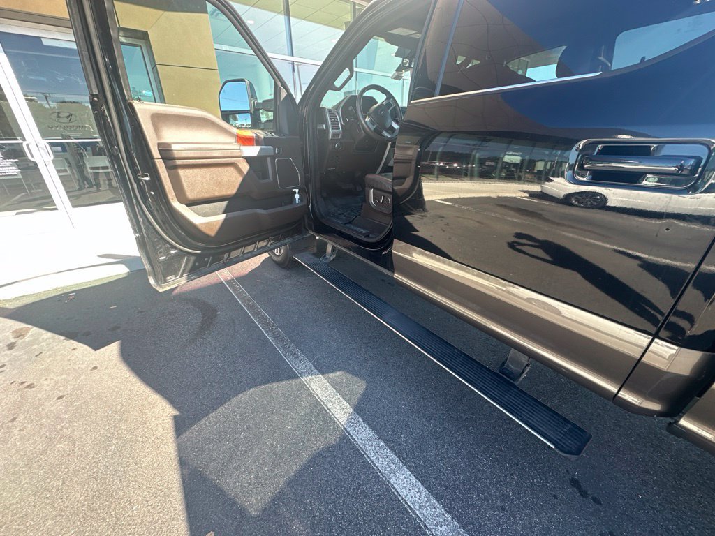 Used 2017 Ford F250 King Ranch w/ King Ranch Ultimate Package AWD/4WD image 5