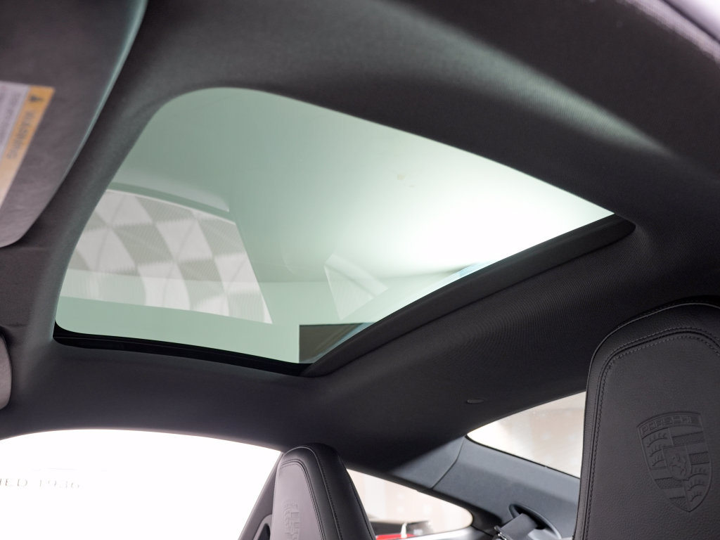 Certified 2025 Porsche 911 Carrera RWD image 26