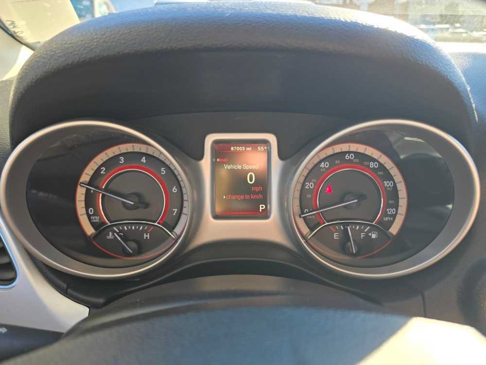 Used 2020 Dodge Journey SE w/ Blacktop Package FWD image 21