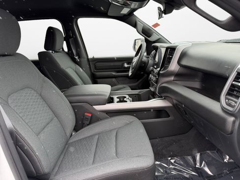 New 2026 RAM 1500 Express AWD/4WD image 15