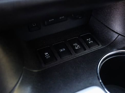 Used 2017 Toyota Highlander XLE image 20