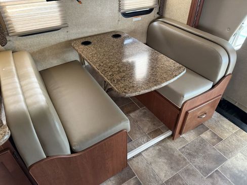 Used 2016 Ford E-450 and Econoline 450 Super Duty w/ Motorhome Prep Package image 51