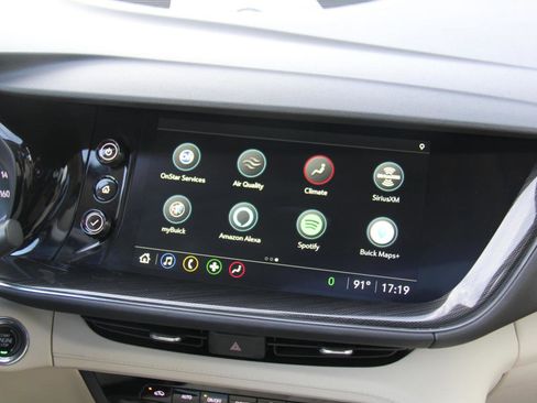 Used 2022 Buick Envision Essence w/ Safety Package AWD/4WD image 17