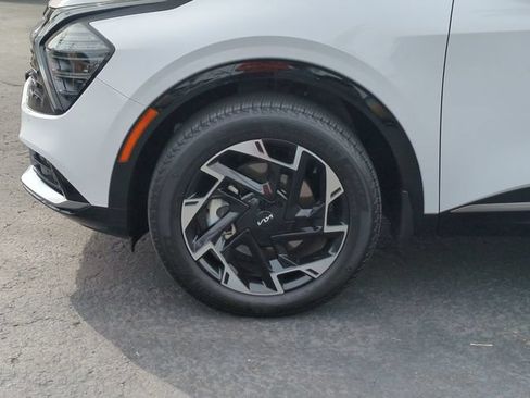Certified 2025 Kia Sportage SX AWD/4WD image 11
