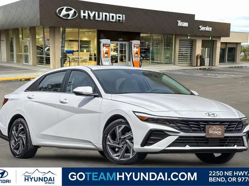 New 2026 Hyundai Elantra Limited FWD image 1