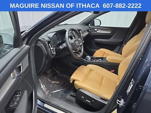 Used 2021 Volvo XC40 T5 Inscription w/ Climate Package AWD/4WD image 29