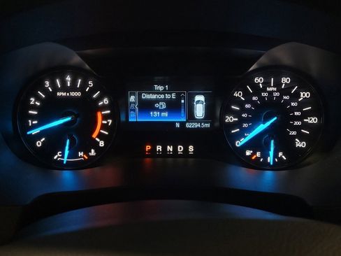 Used 2019 Ford Explorer XLT image 23