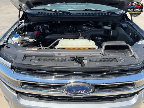 Used 2024 Ford Expedition Max Limited RWD image 21