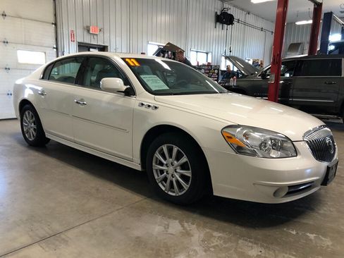 Used 2011 Buick Lucerne CXL image 5