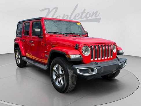 Used 2020 Jeep Wrangler Unlimited Sahara AWD/4WD image 3