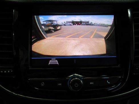 Used 2020 Chevrolet Trax LT w/ LT Convenience Package AWD/4WD image 20