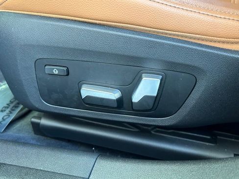 Used 2019 BMW 330i Sedan w/ Driving Assistance Package image 16