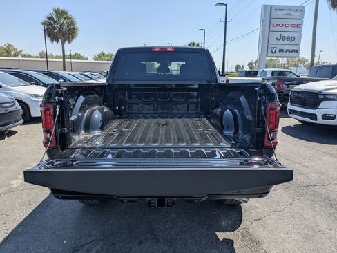 New 2026 RAM 2500 Big Horn AWD/4WD image 13