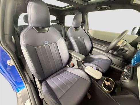 Certified 2025 MINI Cooper S FWD image 24