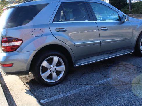 Used 2011 Mercedes-Benz ML 350 2WD image 8