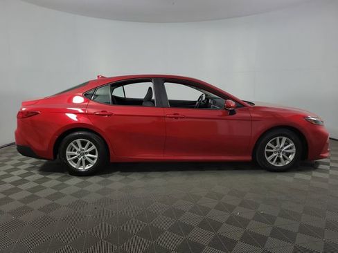 Used 2025 Toyota Camry LE FWD image 10