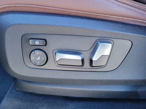 Used 2019 BMW X5 xDrive40i w/ Convenience Package image 27